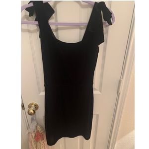NWT Agua by Bloomingdale’s velvet bow dress